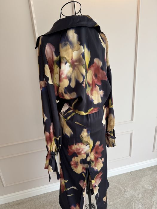 Тренчкот Zara, различни видове