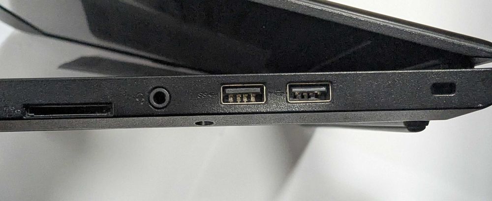 Lenovo ThinkPad E470 14" inch | Intel i7 | 8GB DDR4 | 250GB SSD