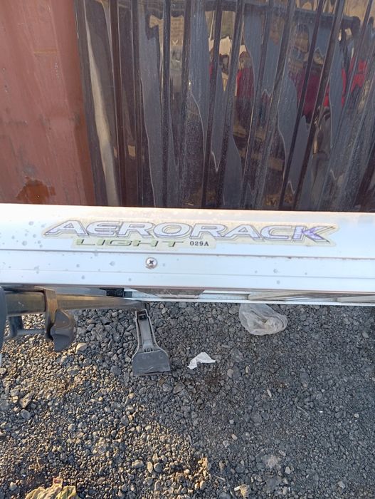 Багажник на делику.