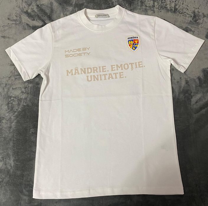 Vand tricou nou de barbati Made by Society