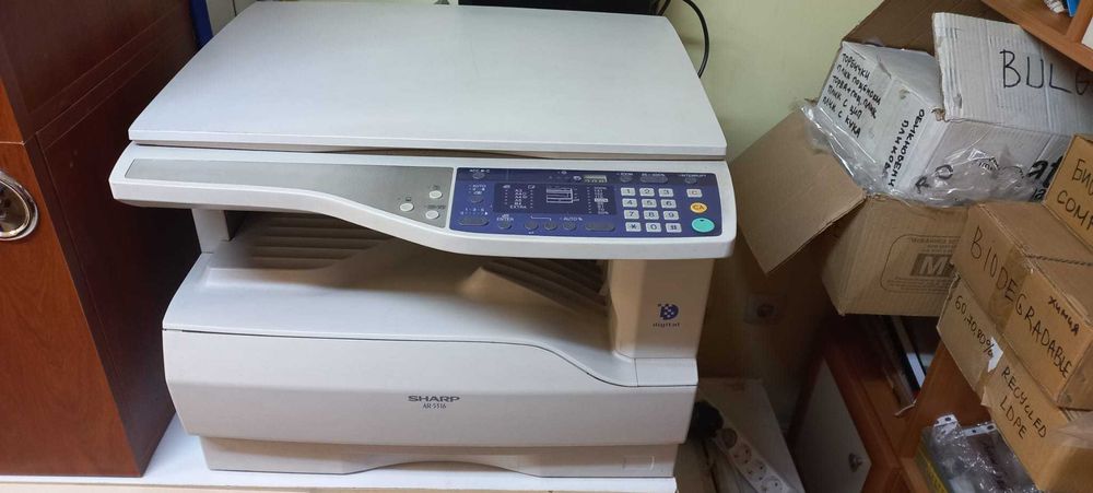 Професионална копирна машина Sharp за части