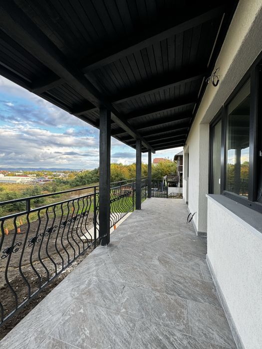 Casa superba de vanzare/inchiriere in Barati, Bacau