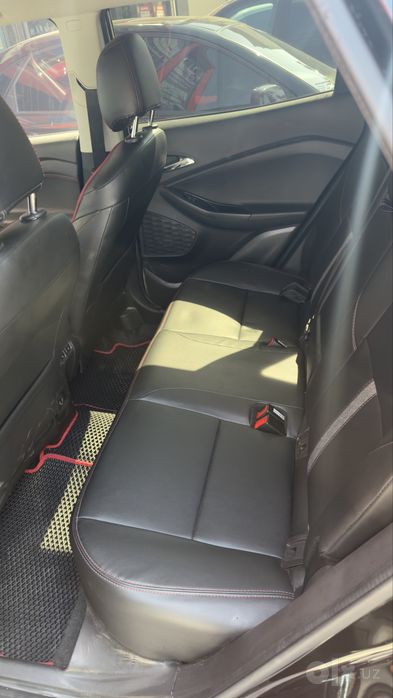 tracker 2 redline