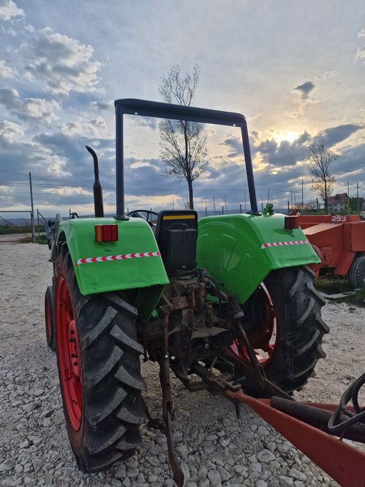 Vând tractor Deutz 5006