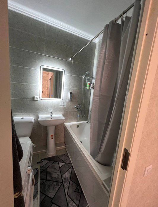 Юнусобод тумани Минор метро ёнида шинам 2 хонали уй ижарага берилади