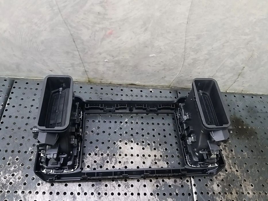 Grile ventilatie bord centrale citroen c5 aircross 9817118477 m102080000