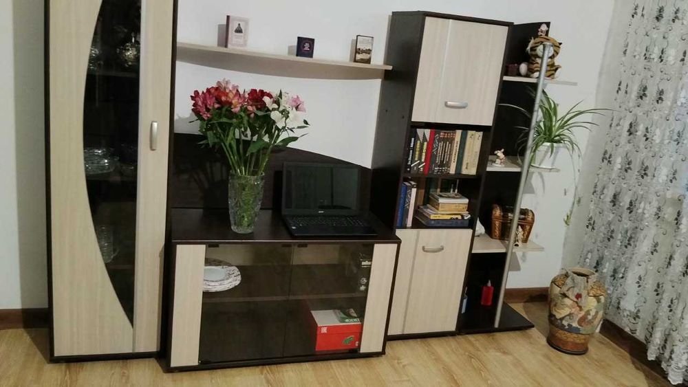Стенка, в отличном состоянии