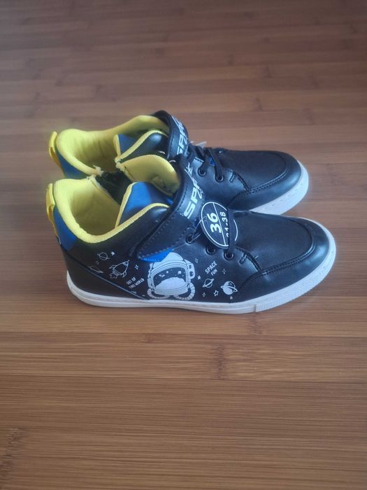 Кецове от еко кожа- нови с етикет-номер 36