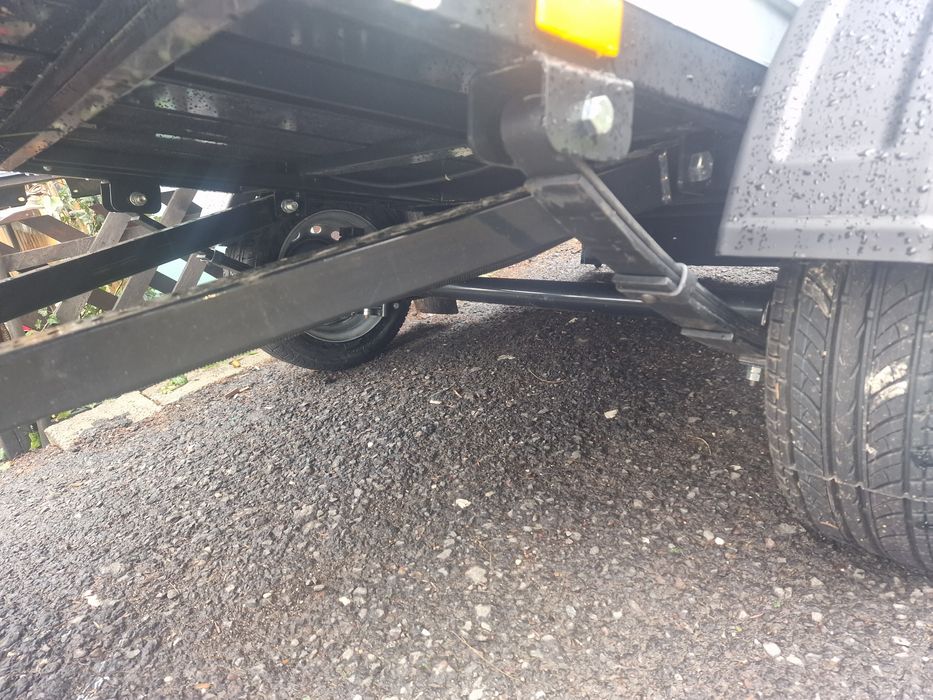 Vând compresor 100 litri  noi 1300 lei