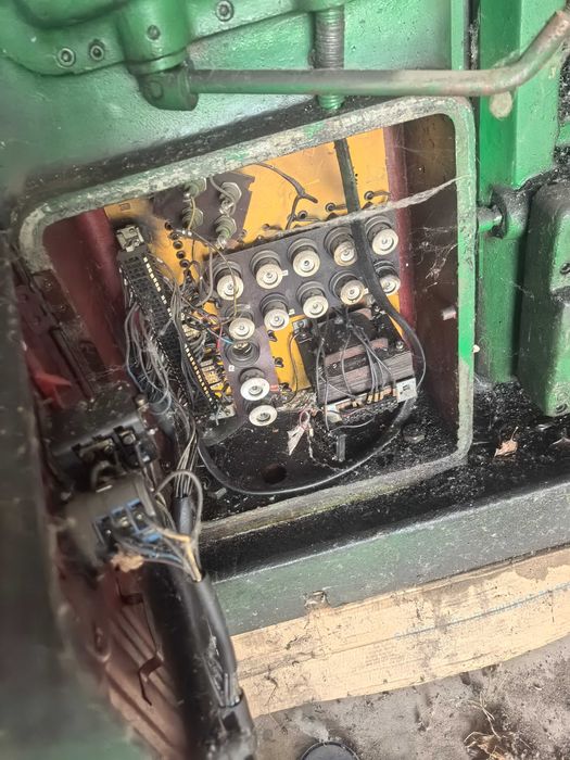 Фреза универсална българска