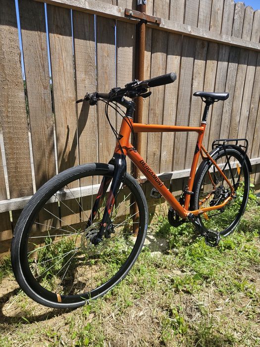 Vând bicicleta în stare foarte bună