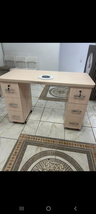Стол для маникюра