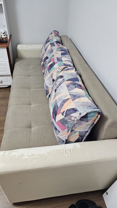 ПРОДАМ ДИВАН -10 000тг