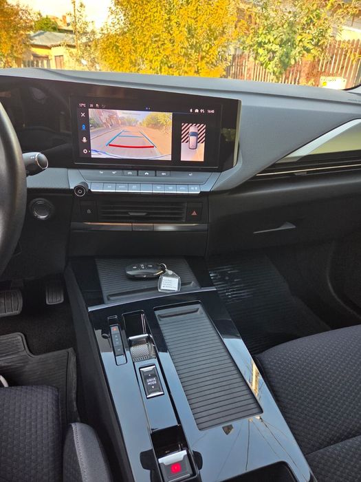 Opel Astra L 2023,1.2 b 130 cp,automata,lane,padele,camere, încălzire.