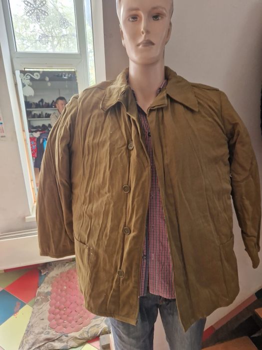 Продаются бушлаты и шинели