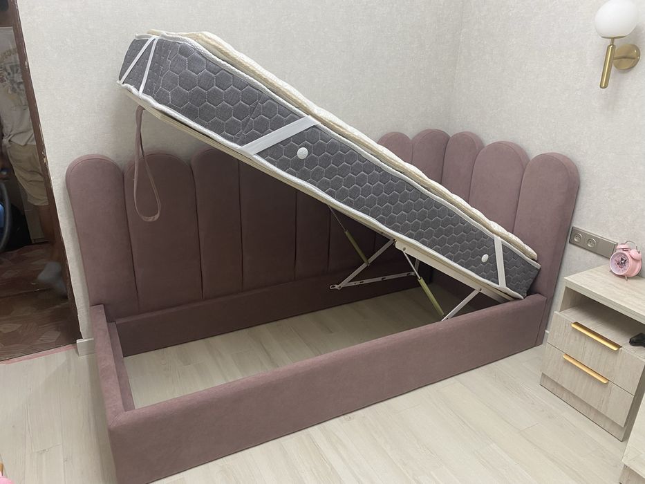 Кровать односпальная