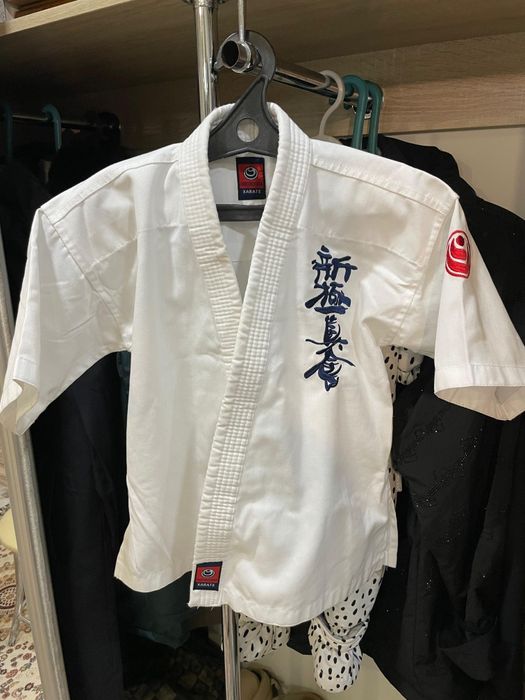 Продам кимоно для каратэ