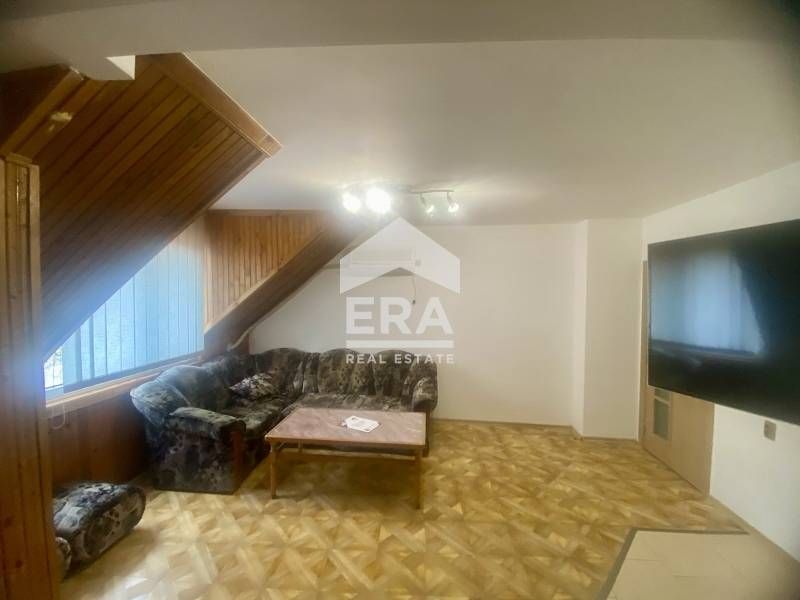 Тристаен апартамент на ул. Борисова