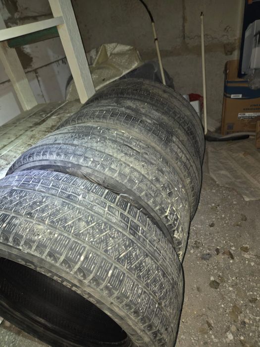 Продам шины зимние