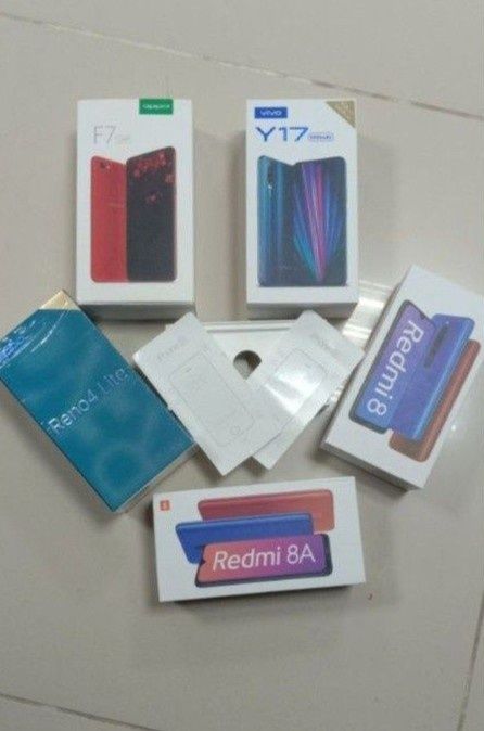 Пустые коробки от телефона всех моделей,