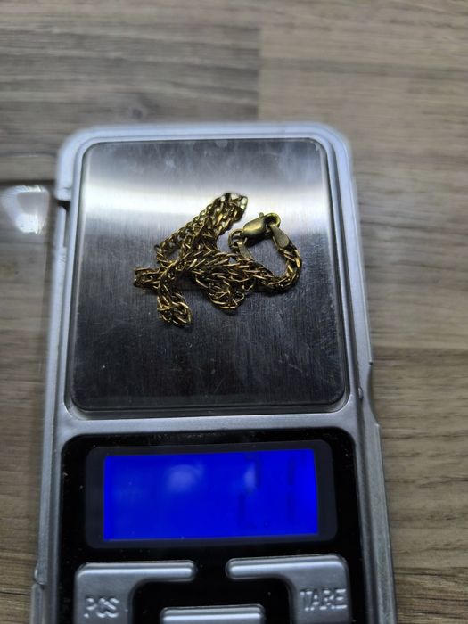 Златен синджир .