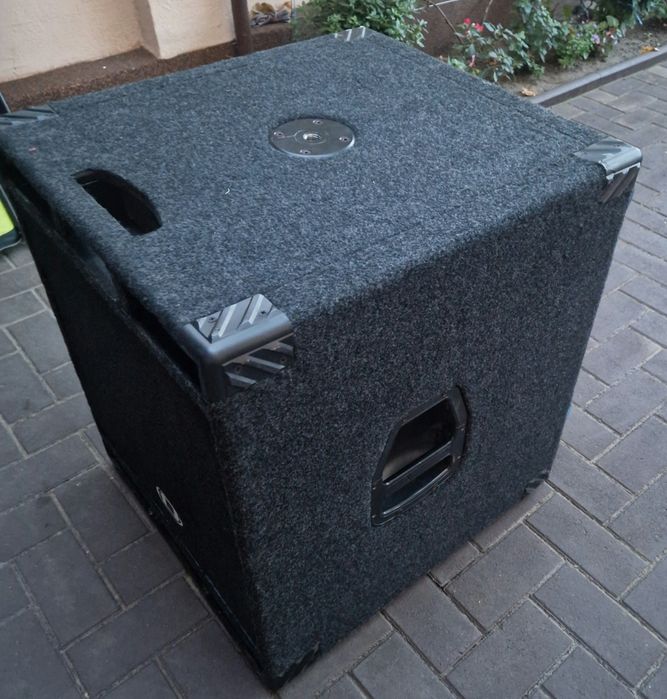 Subwoofer, basii 18 toli schimb  (dynacord)