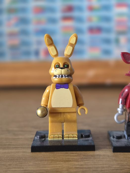 LEGO фигурки на Five Nights at Freddy's