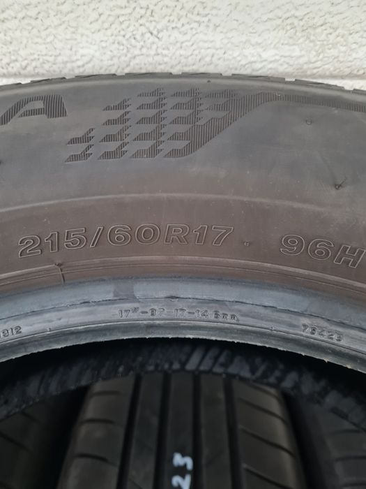 Летни гуми 4 броя BRIDGESTONE Turanza T005 215 60 R17 дот 2723
