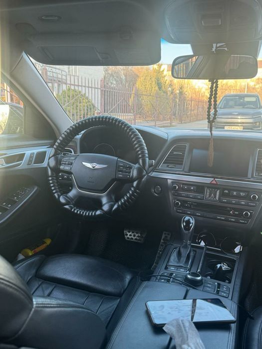 Продам Genesis G80