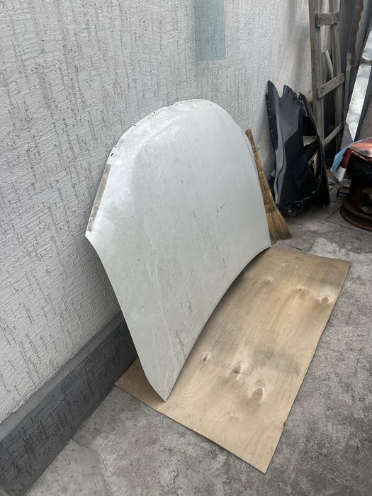 Продам Капот от Камри 50 Европа