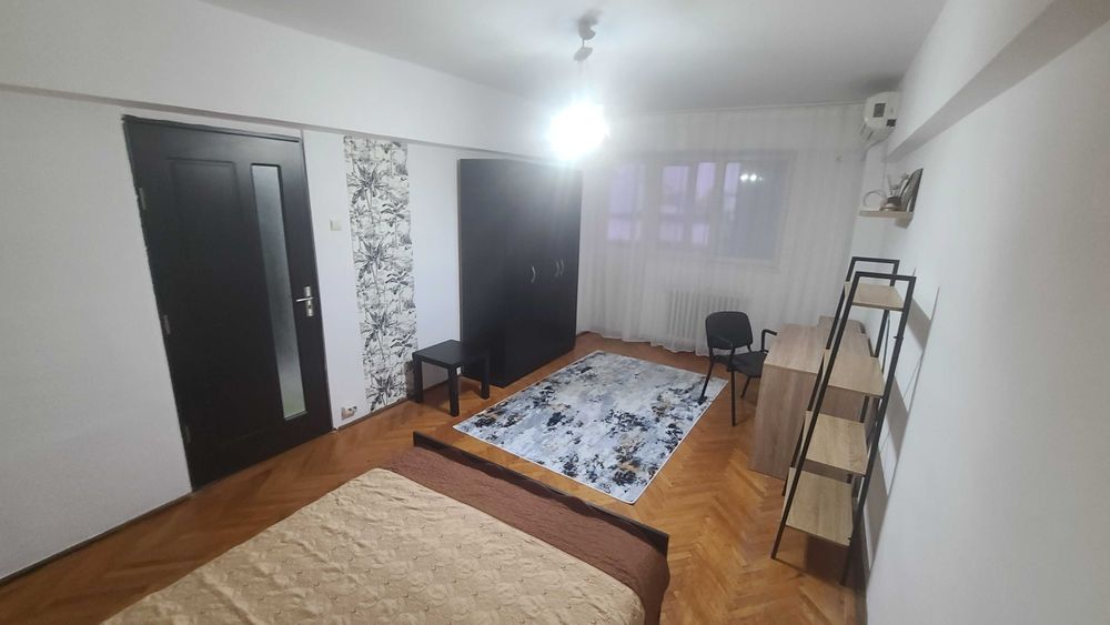 Inchiriez apartament 1 camera