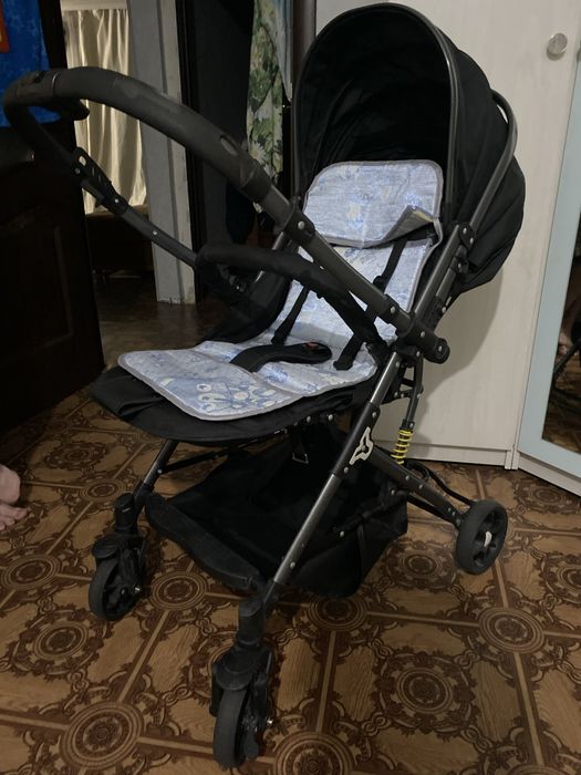Продам прогулочную коляску