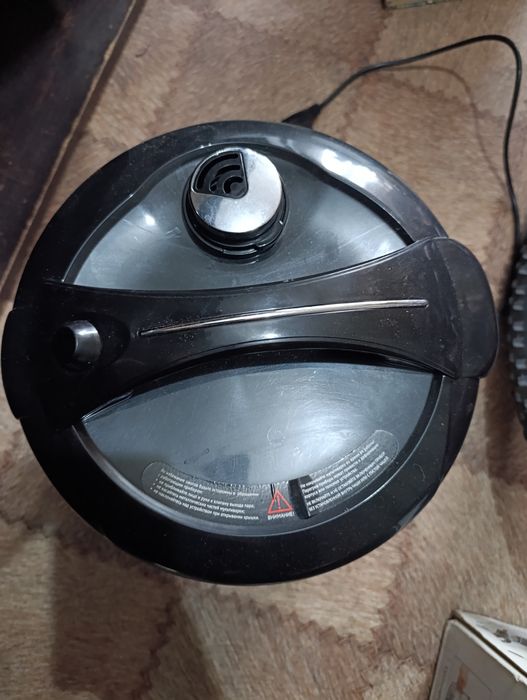 Мультиварка Redmond