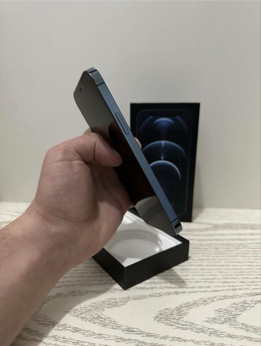 IPhone 12 pro 128/72