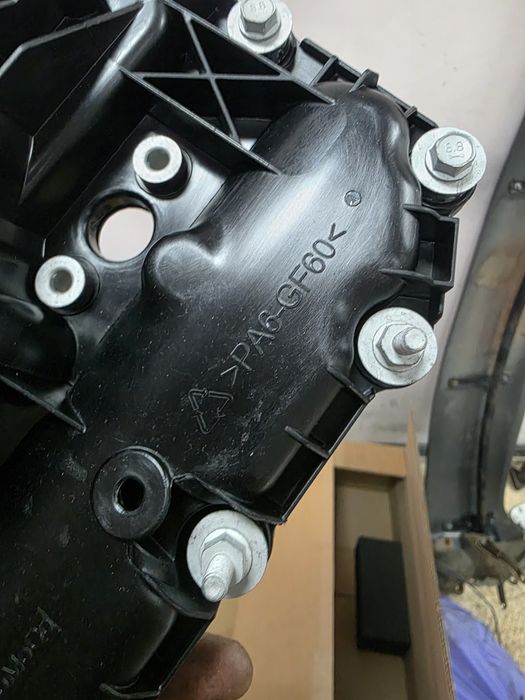 Смукателни колектори за Range Rover 4.4 V8 2014-2022 година