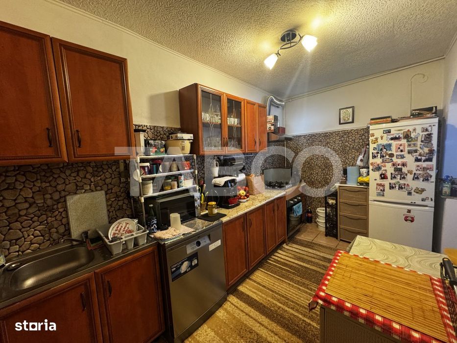 Apartament la casa cu 3 camere si garaj propriu Orasul de Jos Sibiu