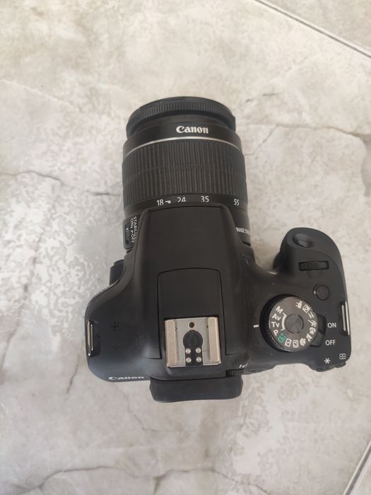 Фотоапарат Canon EOS 2000D