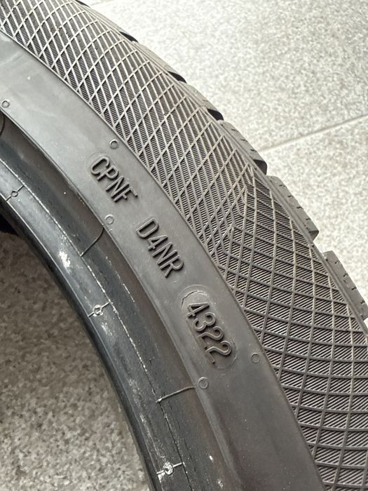 Anvelope de iarna 285/40 R21