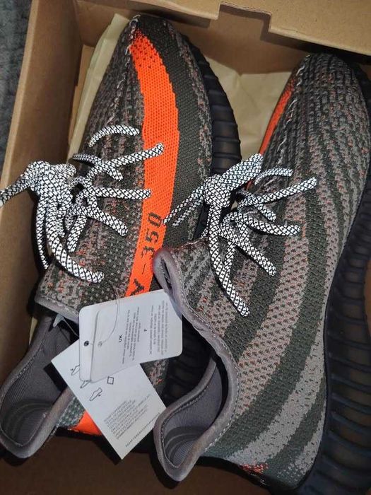 Yeezy slides 350 Carbon Beluga