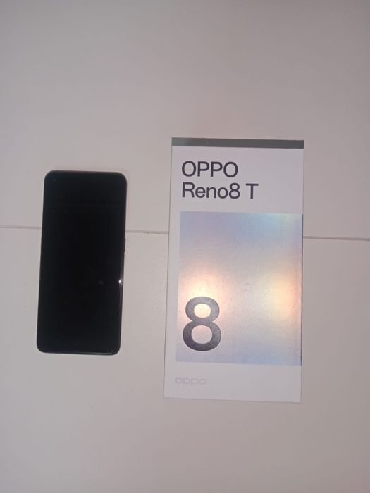 Продаю телефон oppo