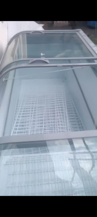 Продам морозильную камеру