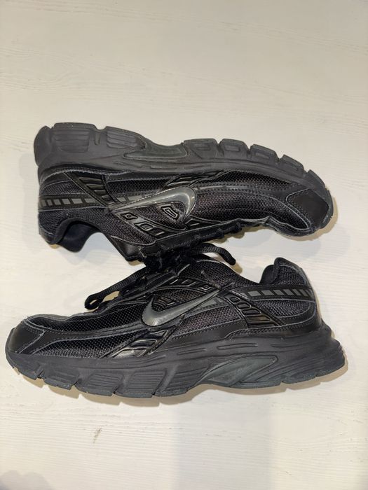 Маратонки Nike.