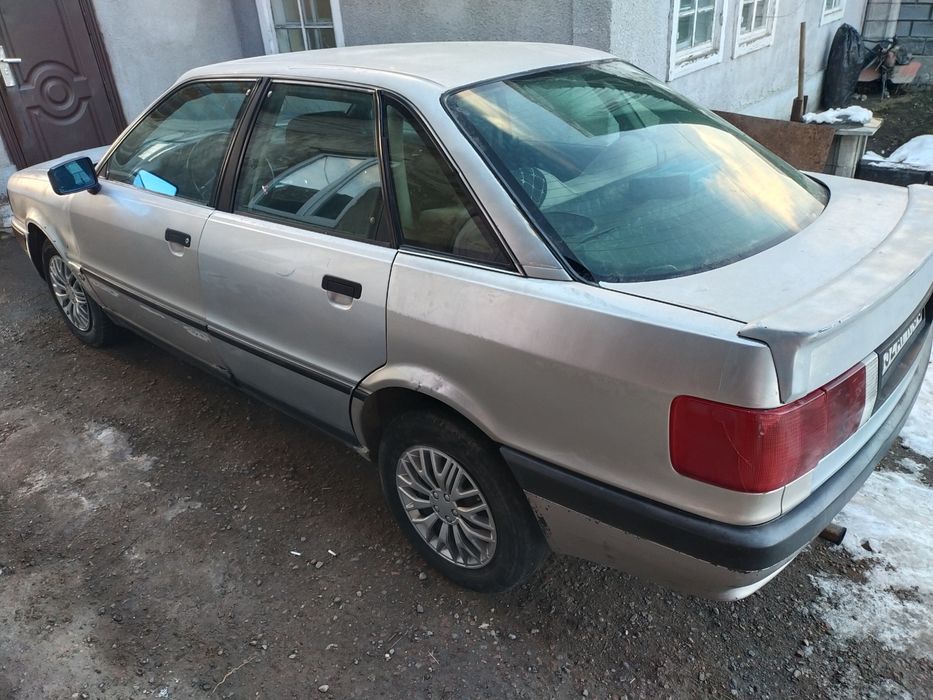 Продам Ауди 80          ,