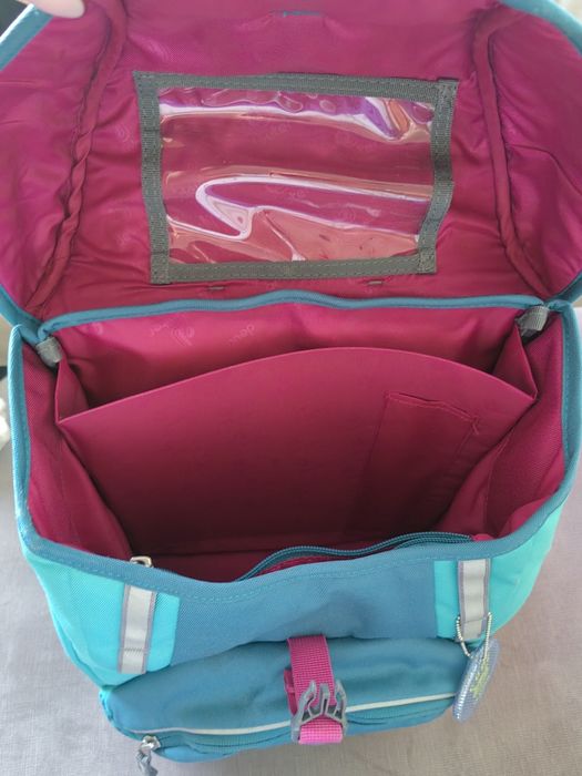 Продаётся школьный ранец для девочки