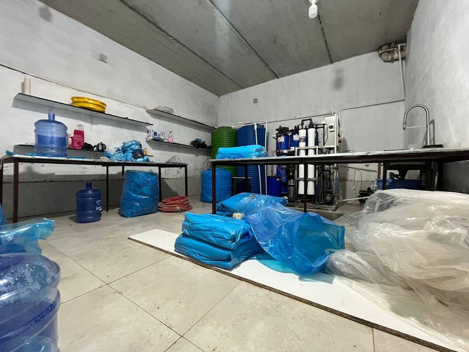 Qarshi shahrida Podval sotiladi, ichida 2ta tayyor biznes bilan birga