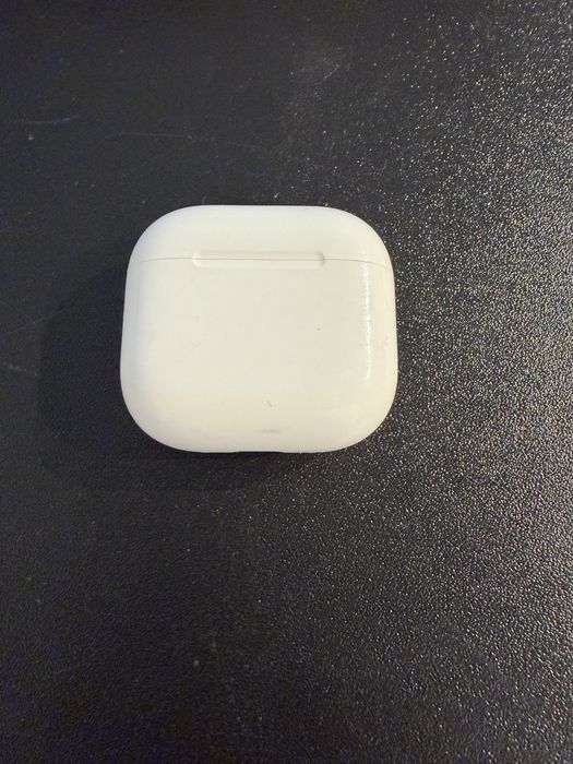 Căști AirPods4 cu Active Noise Cancellation