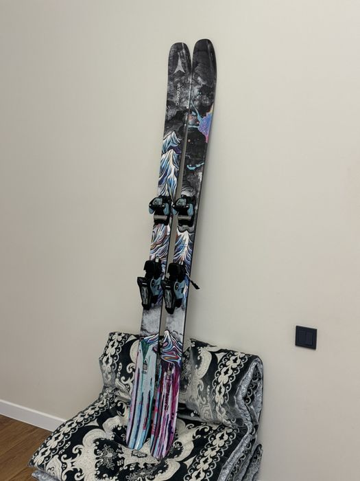 Лыжи Atomic bent 90