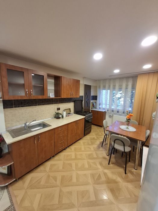 Apartament de inchiriat