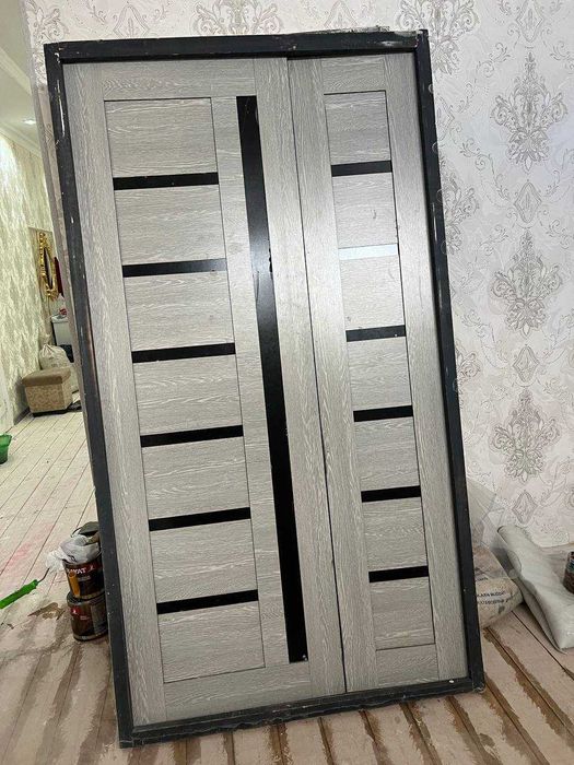 Eshik sotiladi 300 mingdan har birsi 4dona bor