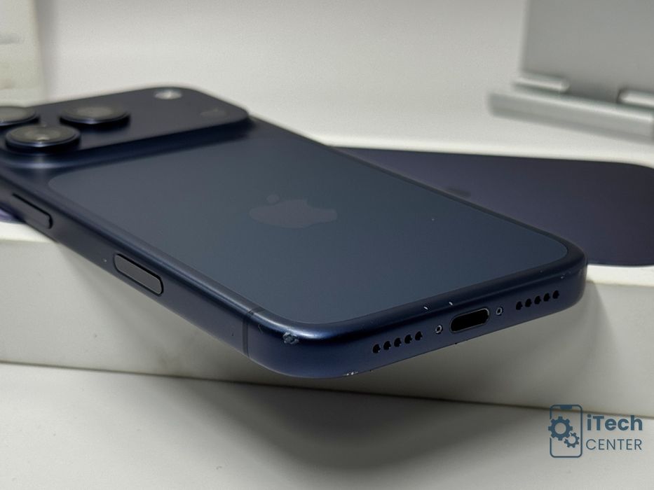 iPhone 17 Pro, 256GB, Blue, 100% батерия, ОТЛИЧЕН, 2г. ГАРАНЦИЯ!